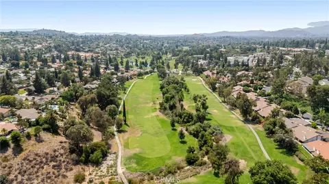 View/Area - 740 Via Zapata, Riverside, CA 92507 photo 11 of 12