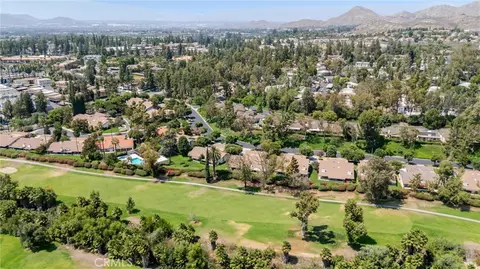 View/Area - 740 Via Zapata, Riverside, CA 92507 photo 8 of 12