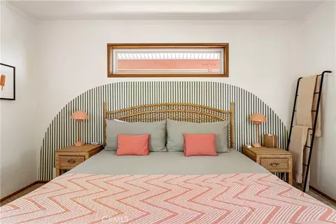 Bedroom - 1260 Yukon Ct, Lake Arrowhead, CA 92352 photo 3 of 13