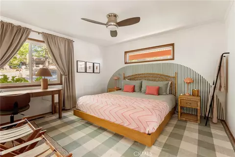 Bedroom - 1260 Yukon Ct, Lake Arrowhead, CA 92352 photo 1 of 12