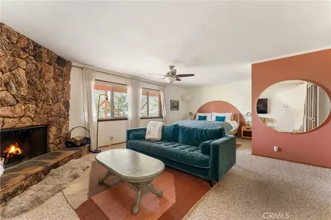 Bedroom - 1260 Yukon Ct, Lake Arrowhead, CA 92352 photo 11 of 13