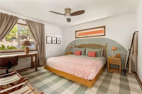 Bedroom - 1260 Yukon Ct, Lake Arrowhead, CA 92352 photo 1 of 13
