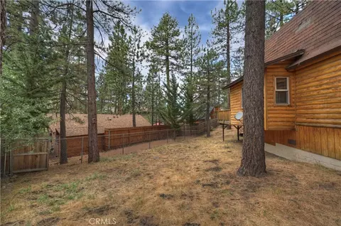 Exterior - 718 Silver Tip, Big Bear Lake, CA 92315 photo 7 of 10