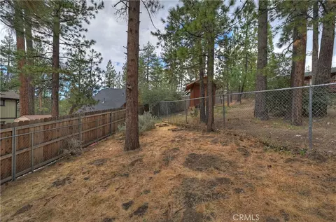 Exterior - 718 Silver Tip, Big Bear Lake, CA 92315 photo 6 of 10