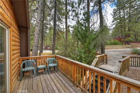 Exterior - 718 Silver Tip, Big Bear Lake, CA 92315 photo 5 of 10