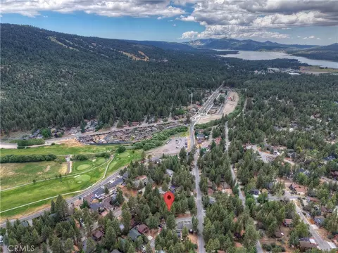 View/Area - 718 Silver Tip, Big Bear Lake, CA 92315 photo 3 of 4