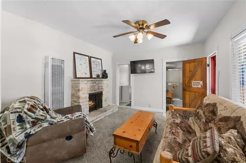 23898 Springwater, Crestline, CA 92325 photo 15