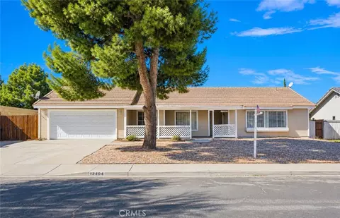 12404 Mammoth Dr, Victorville, CA 92392