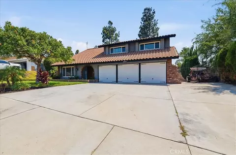 Exterior - 6801 Rycroft Dr, Riverside, CA 92506 photo 4 of 8