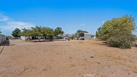 17821 Deodar, Hesperia, CA 92345 photo 4