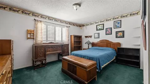 Bedroom - 17821 Deodar, Hesperia, CA 92345 photo 1 of 4