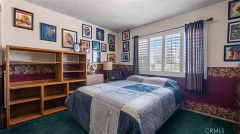 Bedroom - 17821 Deodar, Hesperia, CA 92345 photo 2 of 4