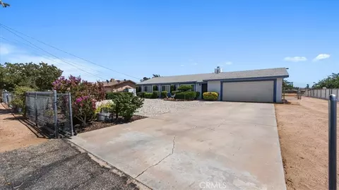 Exterior - 17821 Deodar, Hesperia, CA 92345 photo 2 of 5