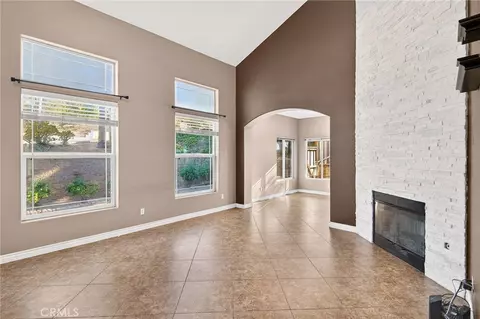 Living - 200 N Upas St, Escondido, CA 92025 photo 2 of 4