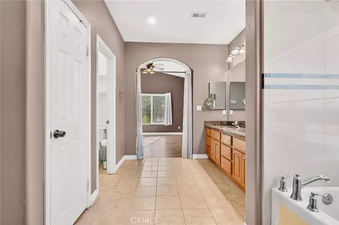 Entry Way - 200 N Upas St, Escondido, CA 92025 photo 7 of 7