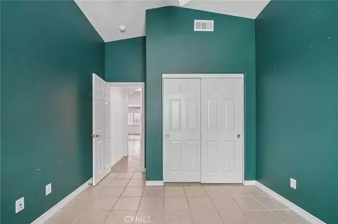Bedroom - 15590 Syracuse Ln, Fontana, CA 92336 photo 1 of 7