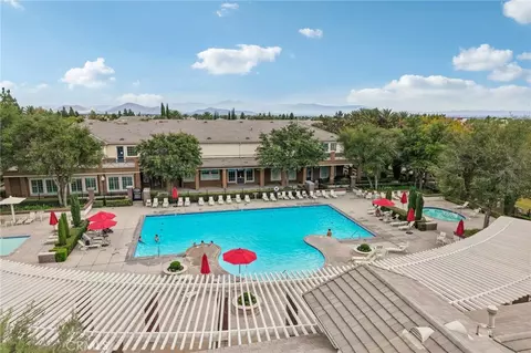 Exterior - 15590 Syracuse Ln, Fontana, CA 92336 photo 9 of 9