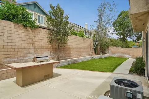 Exterior - 15590 Syracuse Ln, Fontana, CA 92336 photo 3 of 9