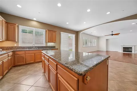Other - 15590 Syracuse Ln, Fontana, CA 92336 photo 4 of 17