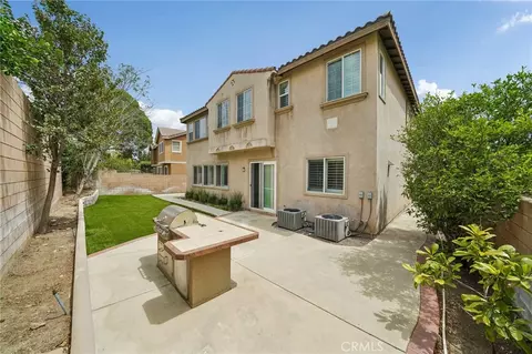Exterior - 15590 Syracuse Ln, Fontana, CA 92336 photo 2 of 9