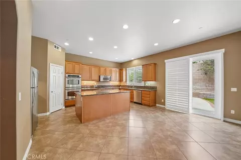 Kitchen - 15590 Syracuse Ln, Fontana, CA 92336 photo 1 of 3
