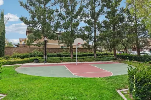 Exterior - 15590 Syracuse Ln, Fontana, CA 92336 photo 5 of 9