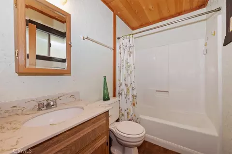 Bath - 753 Vista, Sugarloaf, CA 92386 photo 1 of 1