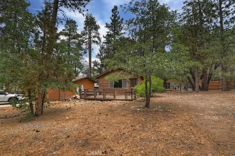 Exterior - 753 Vista, Sugarloaf, CA 92386 photo 5 of 7