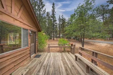 Exterior - 753 Vista, Sugarloaf, CA 92386 photo 2 of 7