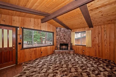 Living - 753 Vista, Sugarloaf, CA 92386 photo 1 of 4