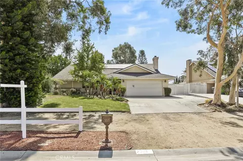 Exterior - 2383 Hialeah Cir, Norco, CA 92860 photo 2 of 16