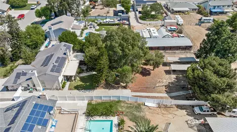 View/Area - 2383 Hialeah Cir, Norco, CA 92860 photo 2 of 4