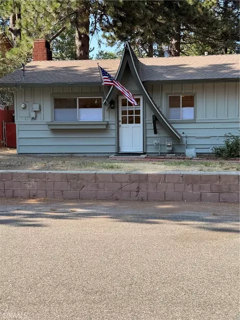 Exterior - 31024 Wild Oak, Running Springs, CA 92382 photo 2 of 2