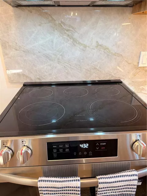 Kitchen - 31024 Wild Oak, Running Springs, CA 92382 photo 3 of 6