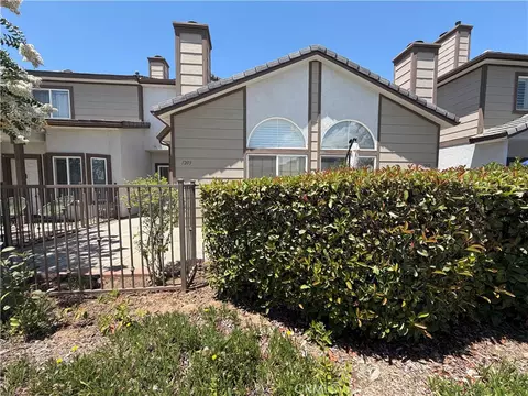 1555 Orange Ave #1203, Redlands, CA 92373 photo 1