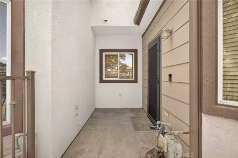 Exterior - 1555 Orange Ave #1203, Redlands, CA 92373 photo 1 of 5