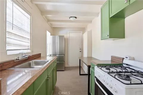 Kitchen - 369 Log, Crestline, CA 92325 photo 1 of 2