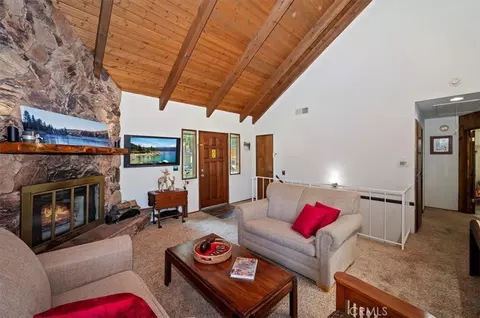 Living - 750 Grass Vly, Lake Arrowhead, CA 92352 photo 4 of 4