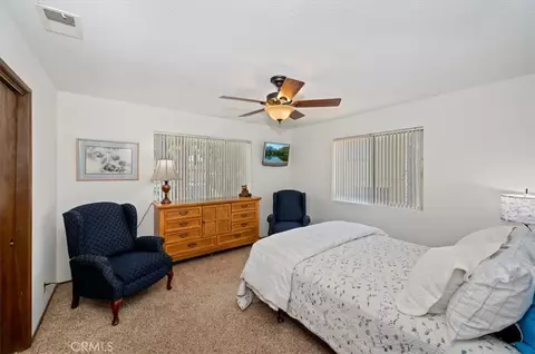 Bedroom - 750 Grass Vly, Lake Arrowhead, CA 92352 photo 3 of 9