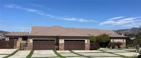 10338 Jocelyn Ln, Yucaipa, CA 92399