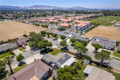 View/Area - 415 Hidalgo Ave, Redlands, CA 92374 photo 3 of 4