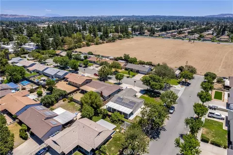 View/Area - 415 Hidalgo Ave, Redlands, CA 92374 photo 4 of 4