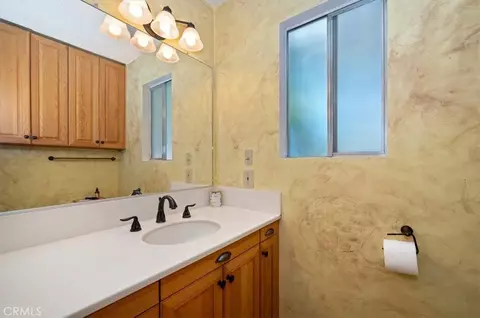 Bath - 515 View, Lake Arrowhead, CA 92352 photo 1 of 3