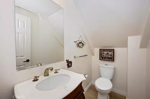 Bath - 515 View, Lake Arrowhead, CA 92352 photo 3 of 3