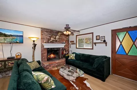 Living - 515 View, Lake Arrowhead, CA 92352 photo 2 of 2