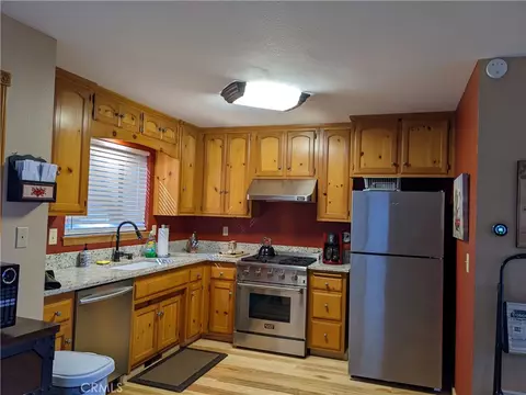 23819 Scenic Dr, Crestline, CA 92325 photo 7