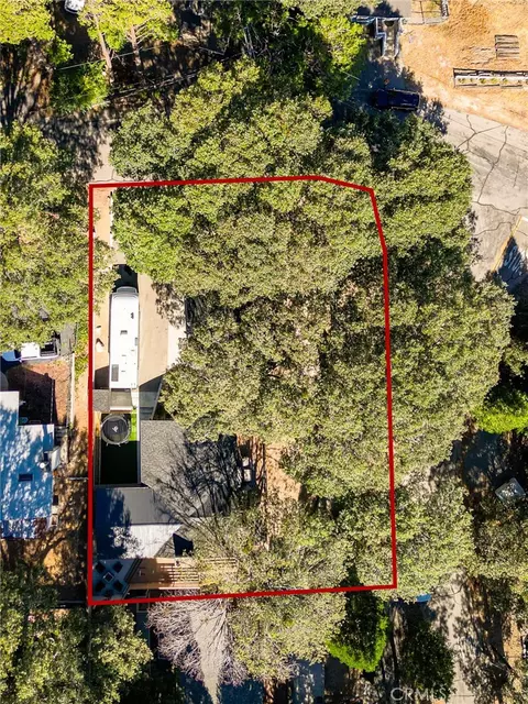 View/Area - 374 Dunant, Crestline, CA 92325 photo 2 of 3