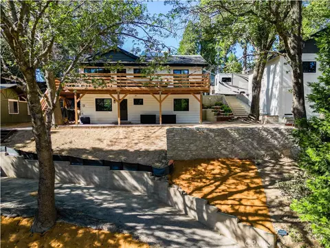 Exterior - 374 Dunant, Crestline, CA 92325 photo 27 of 31