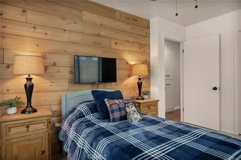 Bedroom - 374 Dunant, Crestline, CA 92325 photo 10 of 11