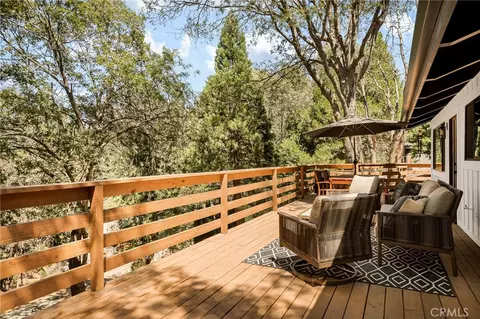 Exterior - 374 Dunant, Crestline, CA 92325 photo 18 of 31